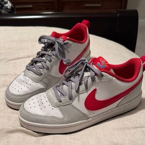 Nike Court Borough low sneaker Red and White